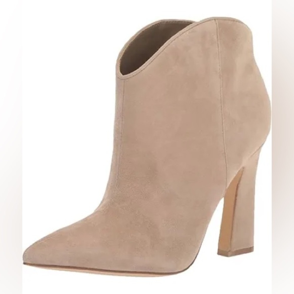 Marc Fisher Size 8.5M Beige Padded Masina Pointed Toe Flare Leather Heeled Boot